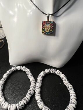 Double Skull Goth Dia De Los Mertos Stretch Bracelets Handpainted Cord Necklace